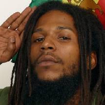 warrns160's tweet image. D'autres pionniers du Reggae Français :
Typical Fefe
Don Lickshot (1964-2012 🙏🏿🕊️)
Tiwony
Polino

#Ragga
#SoundSystem