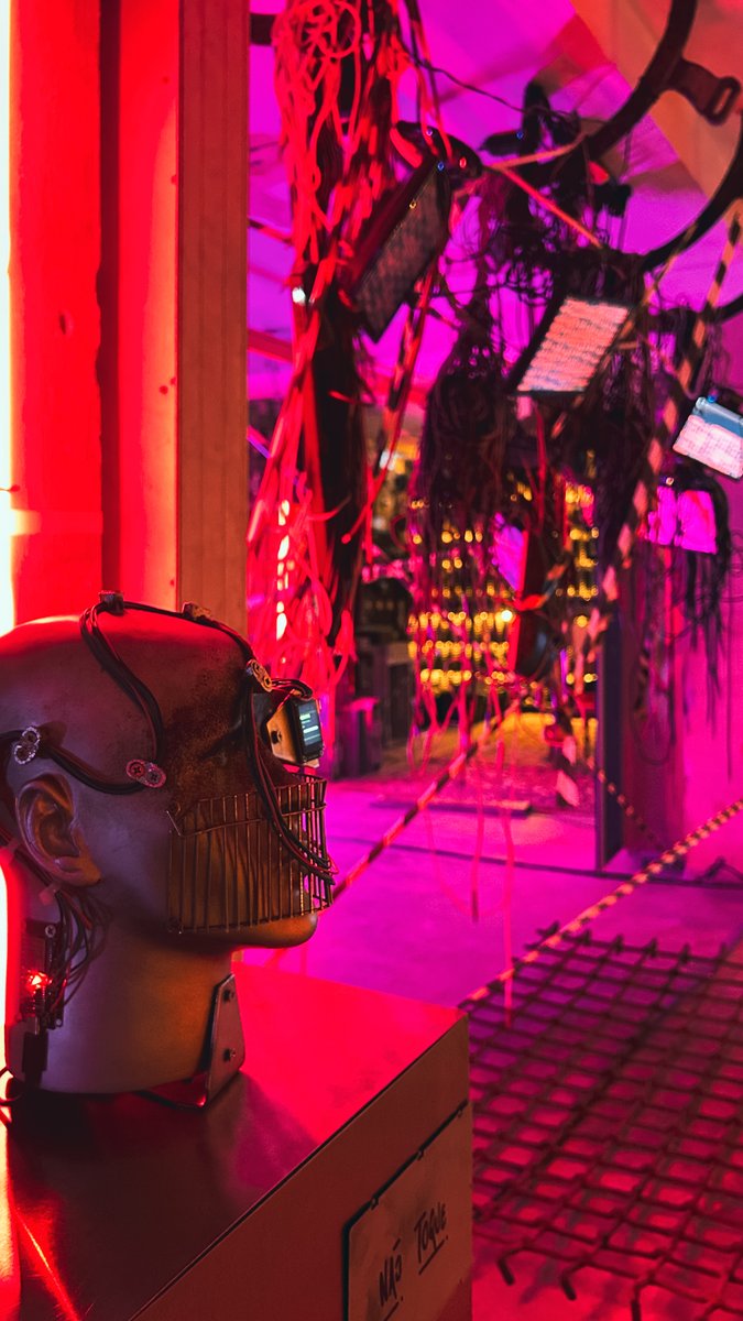 ₵ɆɃØⱠΛИĐɆⱤ tweet media