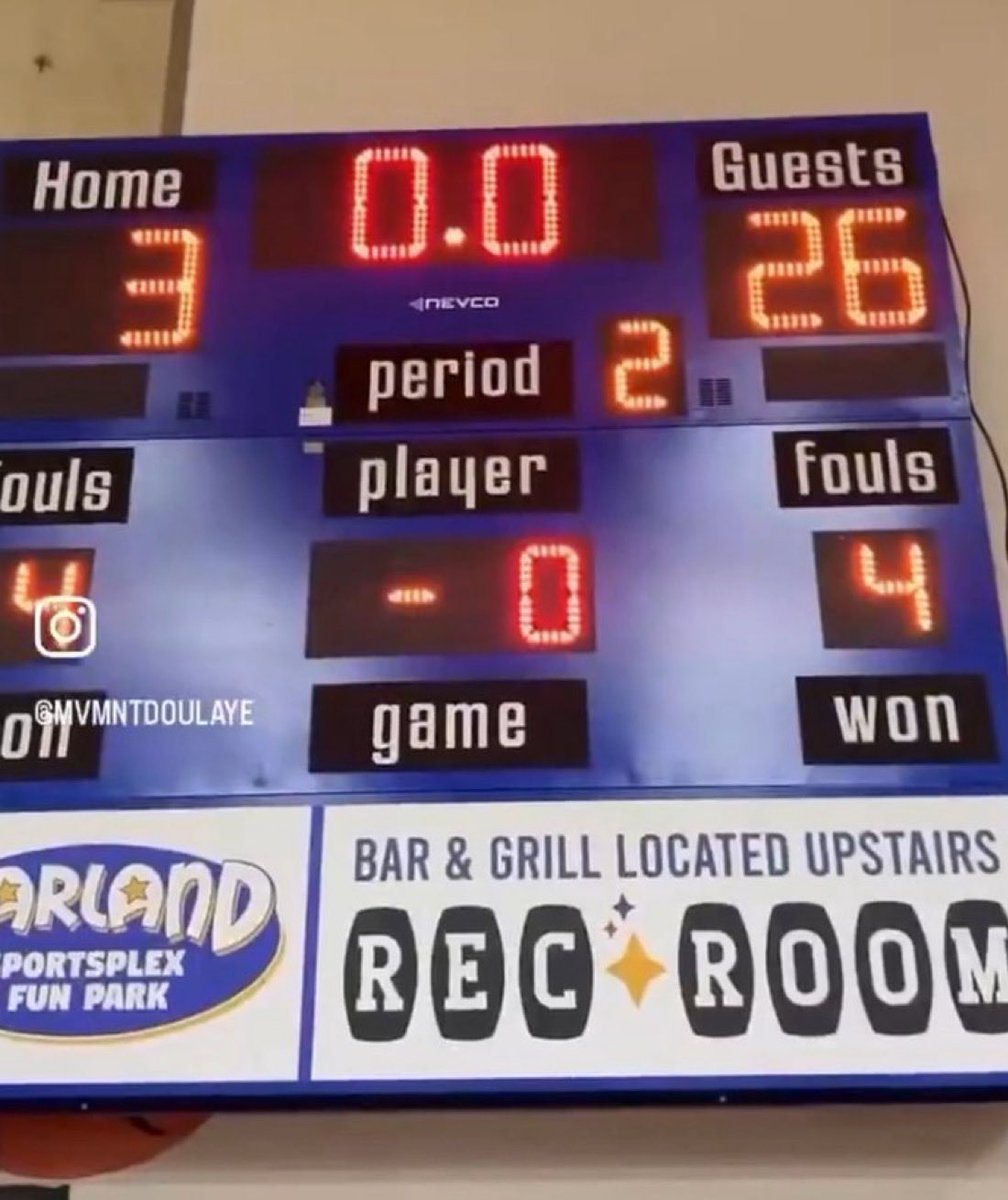 E os americanos que resolveram convidas o time Jr. Do Palmeiras para ensinar que americano não entende nada de bola!