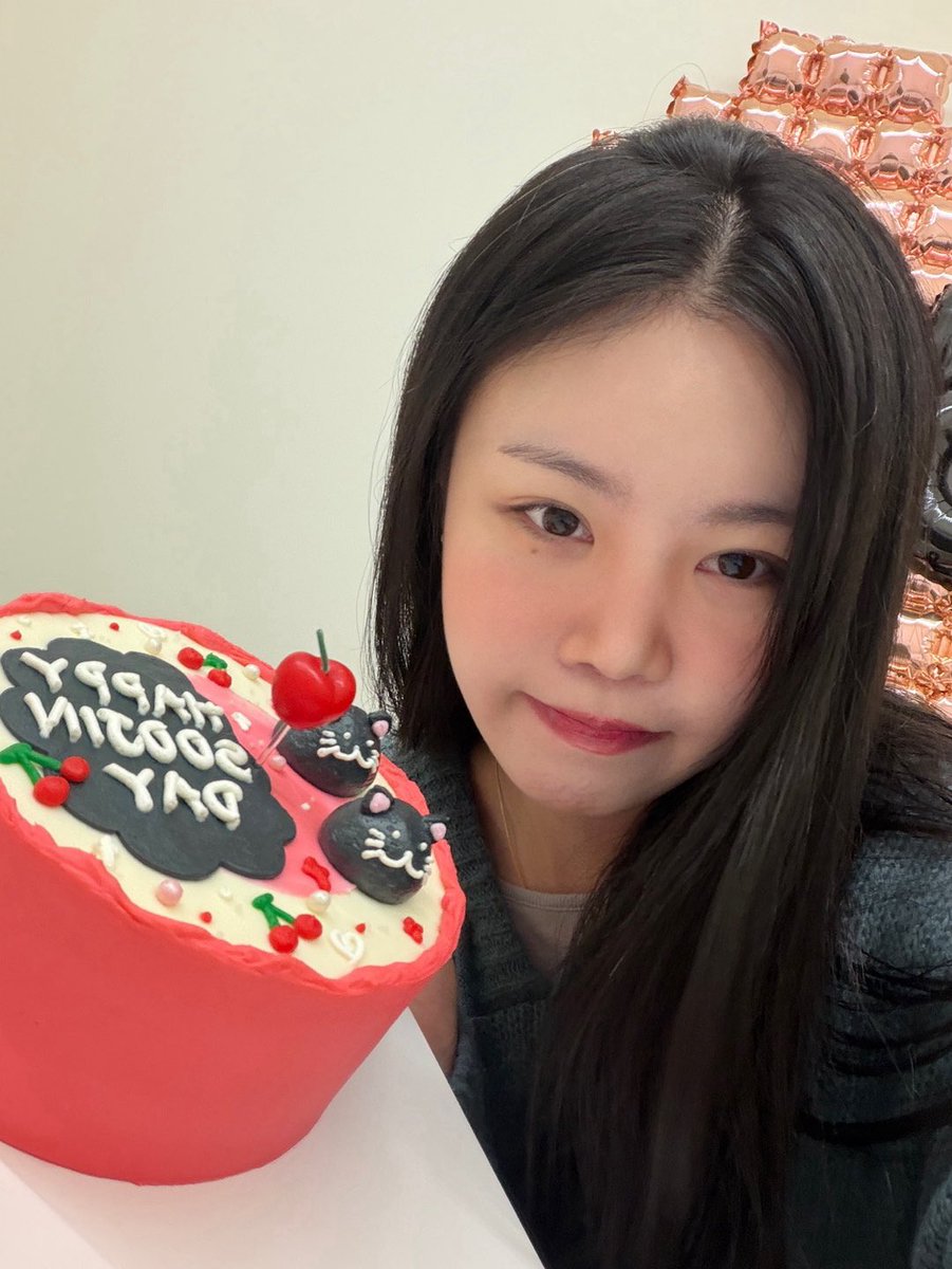 260309 #수진 #SOOJIN 웨이보

2026.03.09
HAPPY SOOJIN DAY🎂
fromm Live ❤

#SOOJINDAY #HappySOOJINday
#서탱의_영원한_봄날_수탱데이