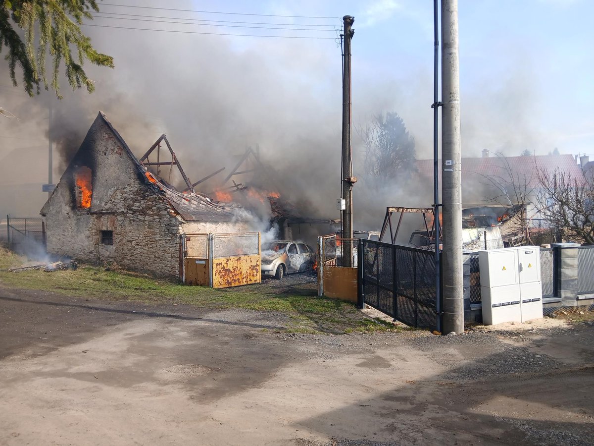 HZS Středočeského kraje tweet media