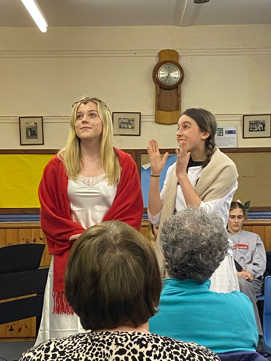 Merched y Wawr tweet media