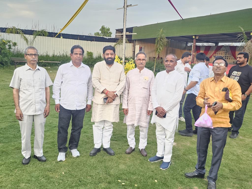 Lakshmirajbjp's tweet photo. #बुलंदशहर स्थित श्री सुदेश जी फार्महाउस में श्री अरविंद सिंह जी की पुत्री के रिंग सेरेमनी कार्यक्रम में सम्मिलित होकर नवयुगल को हार्दिक शुभकामनाएँ दीं।
 #mla_सिकंदराबाद #NayeBharatKiNariShakti #mlaSikandrabad #indiaissafeundermodi #सिकंदराबाद #JanSunwai https://t.co/iJUAO2Ltc4
