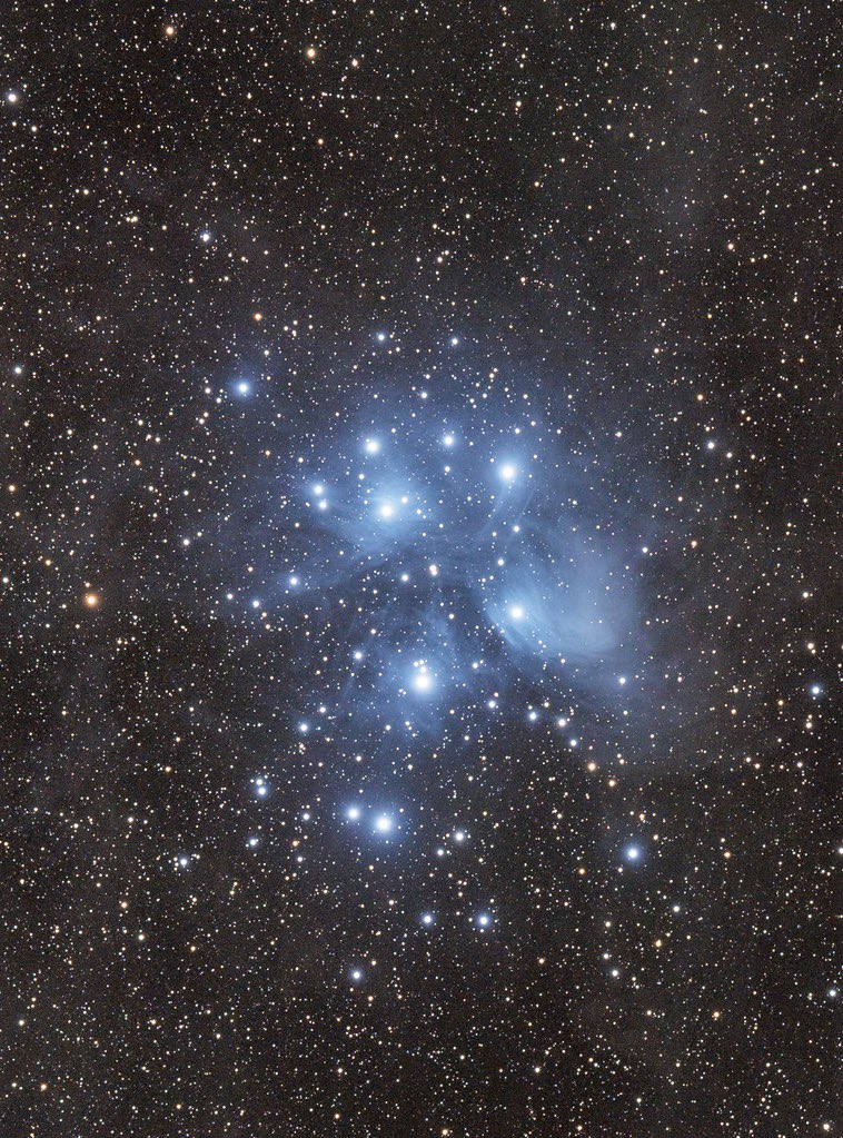 astro4pics's tweet photo. The Seven Sisters ✨ https://t.co/Q6l0jyWRo9