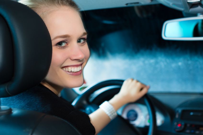 There are numerous safe driving apps to help you be a better driver, especially when it comes to distracted driving. Do you use a safe driving app? #autoinsurance