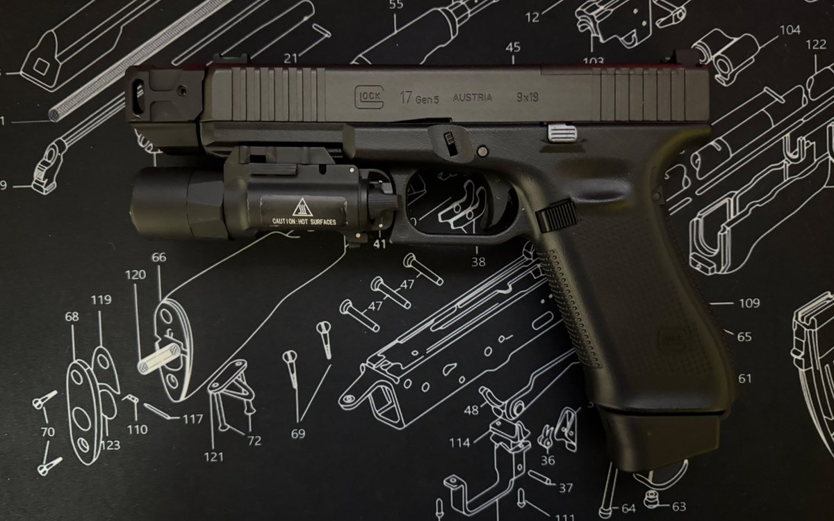 ベクター tweet media