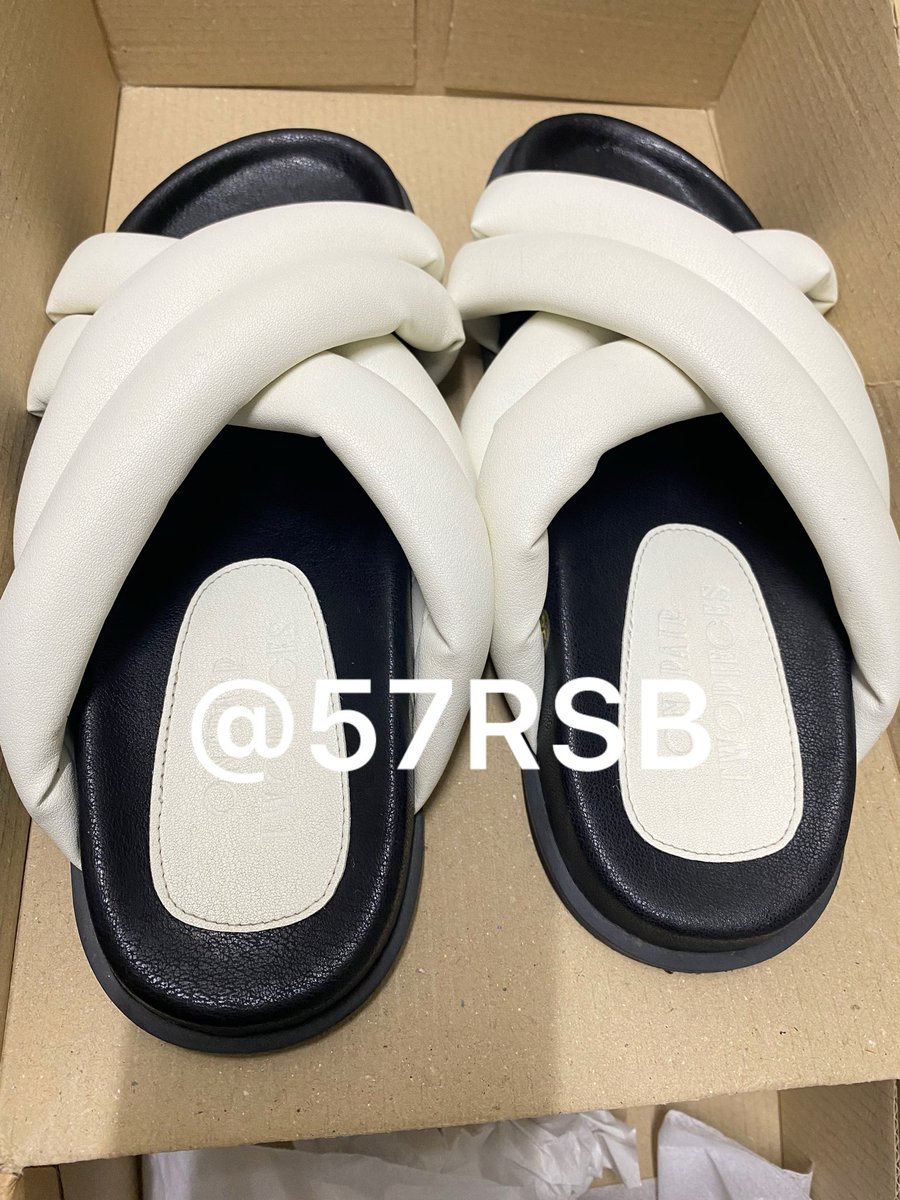 57RSB's tweet photo. ส่งต่อรองเท้า Onepair.twopieces 🤍
รุ่น Pasta ไซต์ 35 ยาว 22.5 cm 
*มีกล่องครบ ใส่ไปแค่ครั้งเดียว* 

💌ส่งต่อ 900 รวมส่ง( from : กดมาได้ 1,541 )
 สนใจ dm มาสอบถามได้เลยค่ะ🙇🏻‍♀️🤍

#ส่งต่อเสื้อผ้า #ส่งต่อเสื้อผ้ามือสอง #ส่งต่อรองเท้า #โล๊ะตู้ #onepairtwopieces #ส่งต่อonepairtwopieces https://t.co/0QxwccEZNi