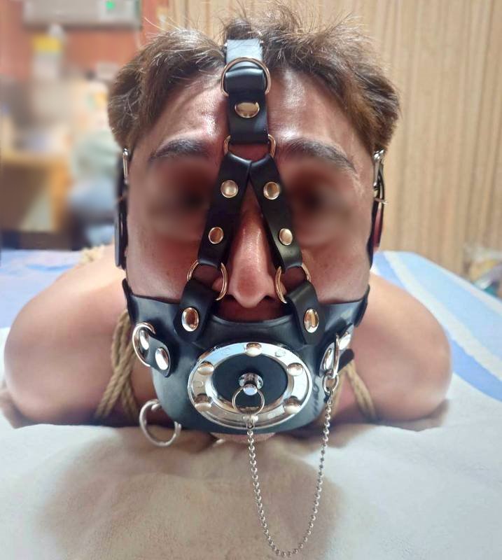 tama1954's tweet photo. 一步天堂
麻繩緊縛活地獄

一步煉獄
貞操鎖頭扣洩慾

PA貞操鎖奴隸:@DearF42549167 https://t.co/GGynysIfoZ