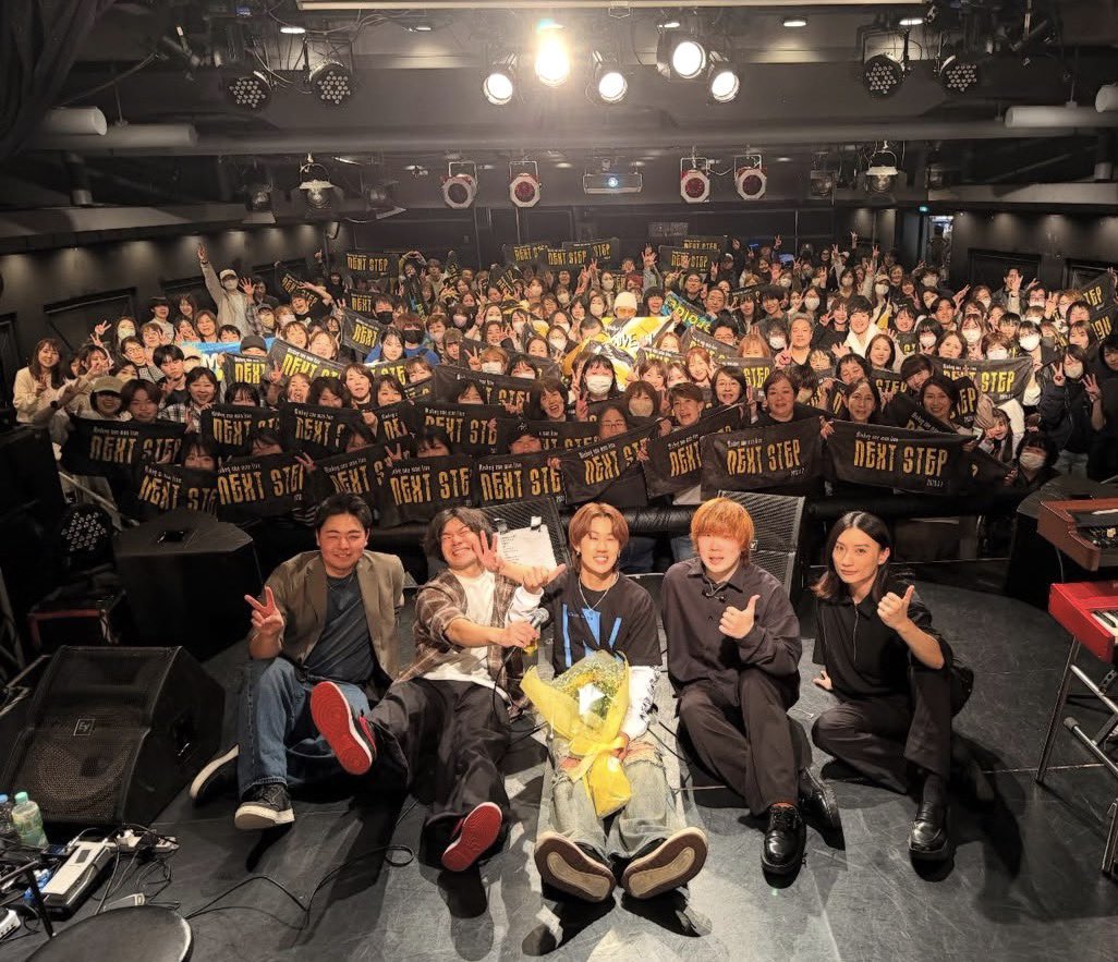 Mi_Yuu____'s tweet photo. 2026/03/07
Mickey 3rd ONEMAN LIVE
　　「NEXT STEP」

キーボードでした！今回も温かくて楽しかったです！！ https://t.co/Prf5cbL747