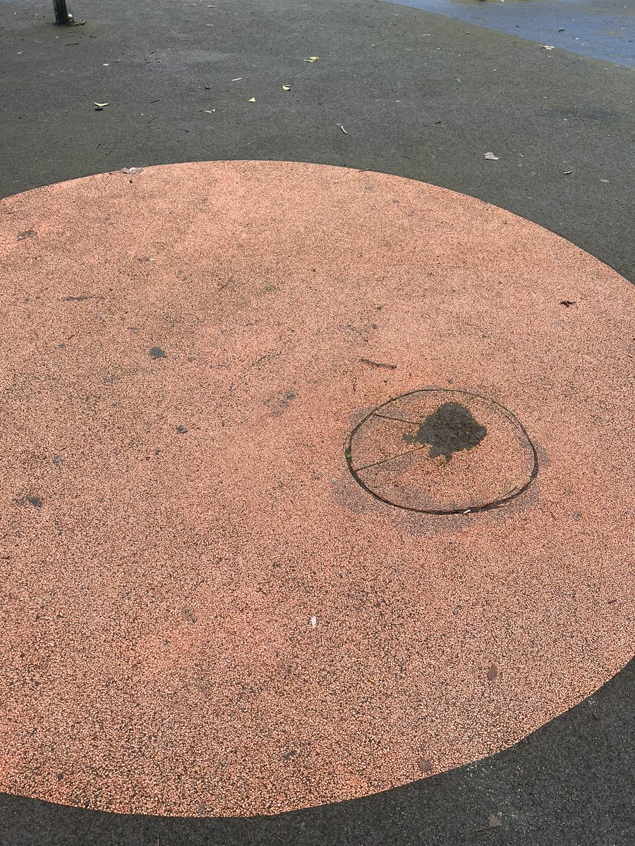 Cycleway, my arse! @issaddlethereis.bsky.social tweet media