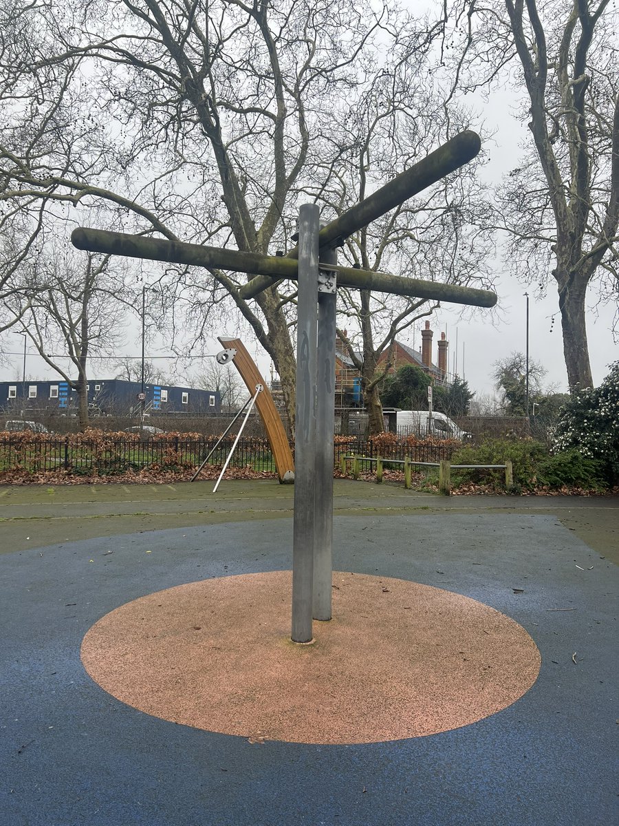 Cycleway, my arse! @issaddlethereis.bsky.social tweet media