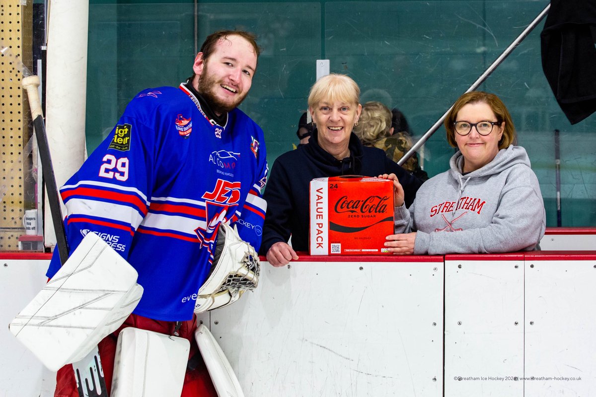 専用　ユニフォーム Man of the Match 🏒 Thank you to Andrea and Lynn for presenting