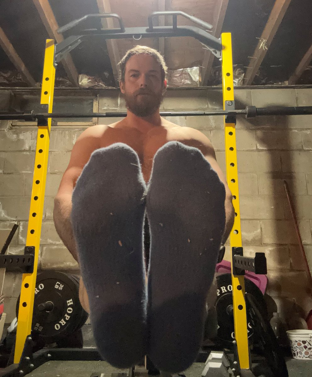 Foot Hubb tweet media