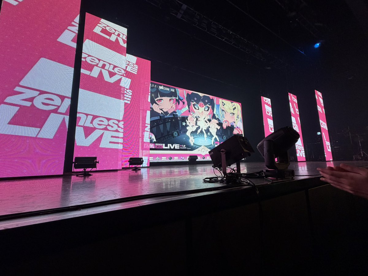 pec0_K's tweet photo. 最前でバーニスしてきた！🔥
#ZENLESSLIVE2026 #ゼンゼロ https://t.co/CS5SgGAbpk