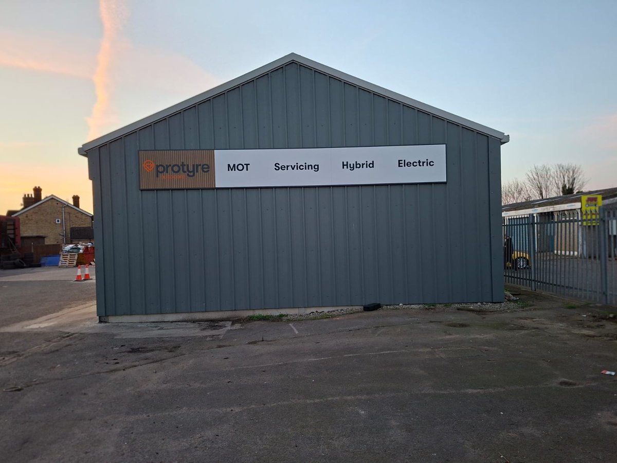 Sapphire - Signmakers tweet media