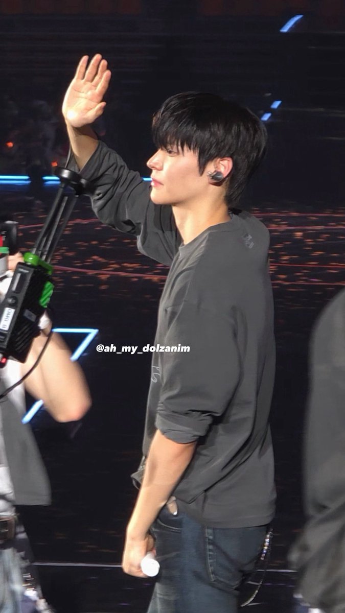 미남 송은석의 옆태는 언제나 옳다.. 
#라이즈 #은석 #송은석 #riize #eunseok #songeunseok