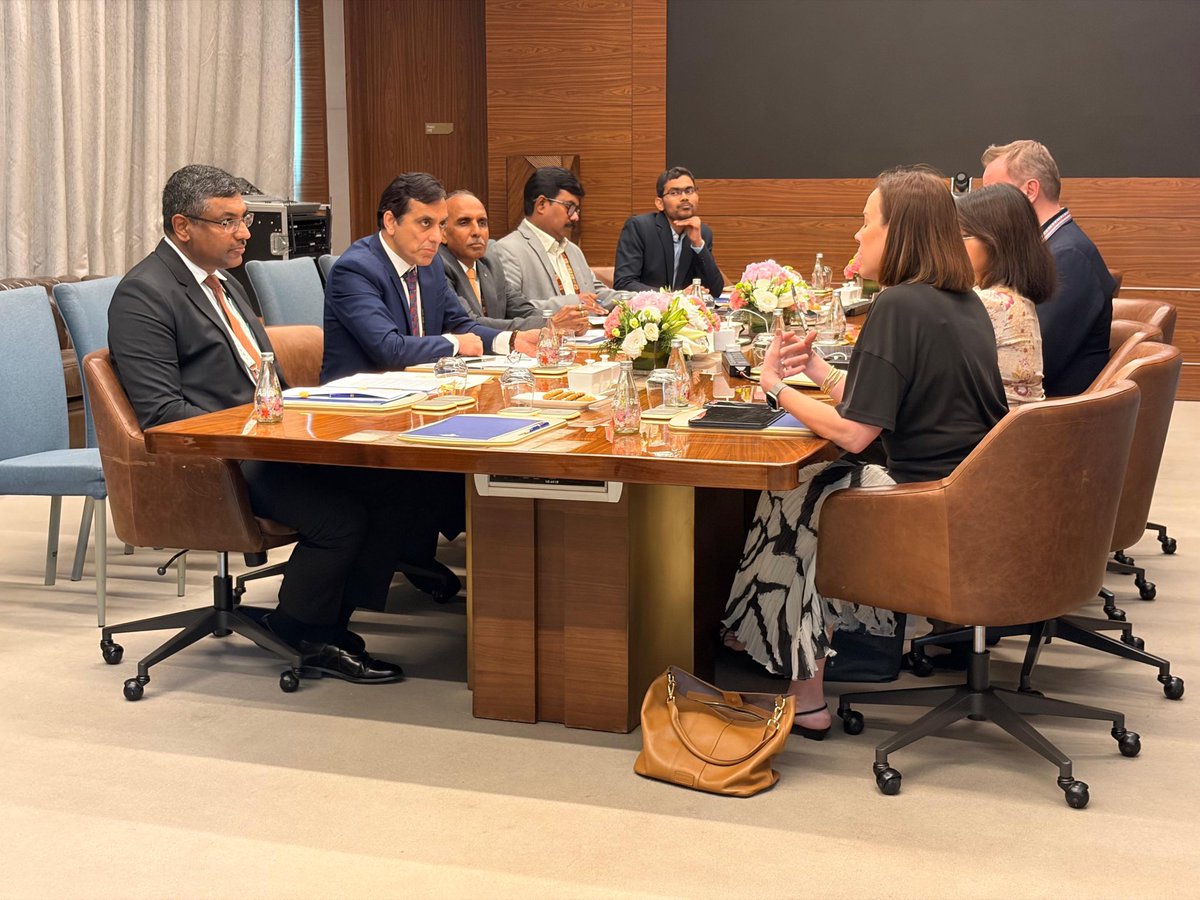 GoI_MeitY's tweet image. A bilateral meeting between S. Krishnan, Secretary, MeitY, and Sally Wentworth, President &amp;amp; CEO, Internet Society and Internet Society Foundation, on the sidelines of ICANN85 Community

#ICANN85 #InternetGovernance
@SecretaryMEITY @ICANN @CeoNixi @PIB_India @NeGD_GoI