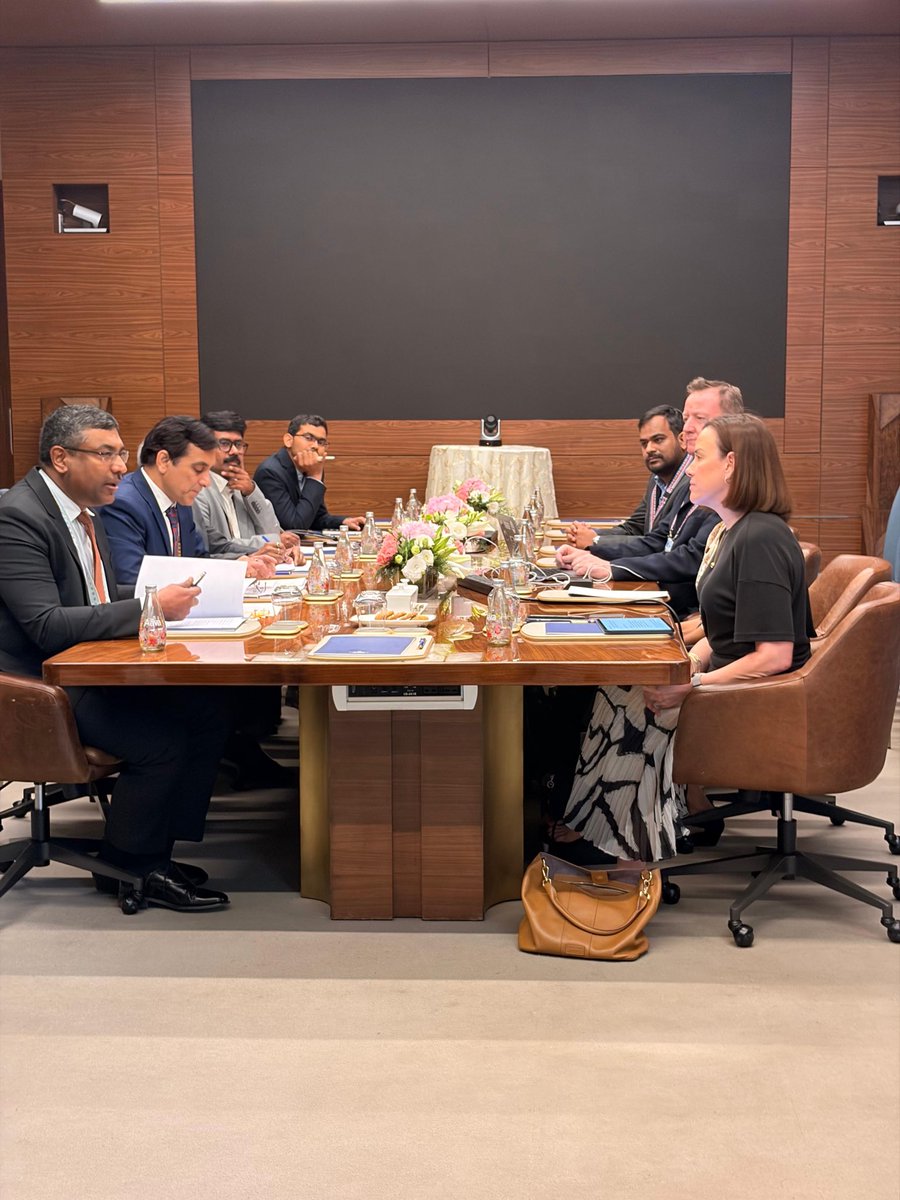 GoI_MeitY's tweet image. A bilateral meeting between S. Krishnan, Secretary, MeitY, and Sally Wentworth, President &amp;amp; CEO, Internet Society and Internet Society Foundation, on the sidelines of ICANN85 Community

#ICANN85 #InternetGovernance
@SecretaryMEITY @ICANN @CeoNixi @PIB_India @NeGD_GoI