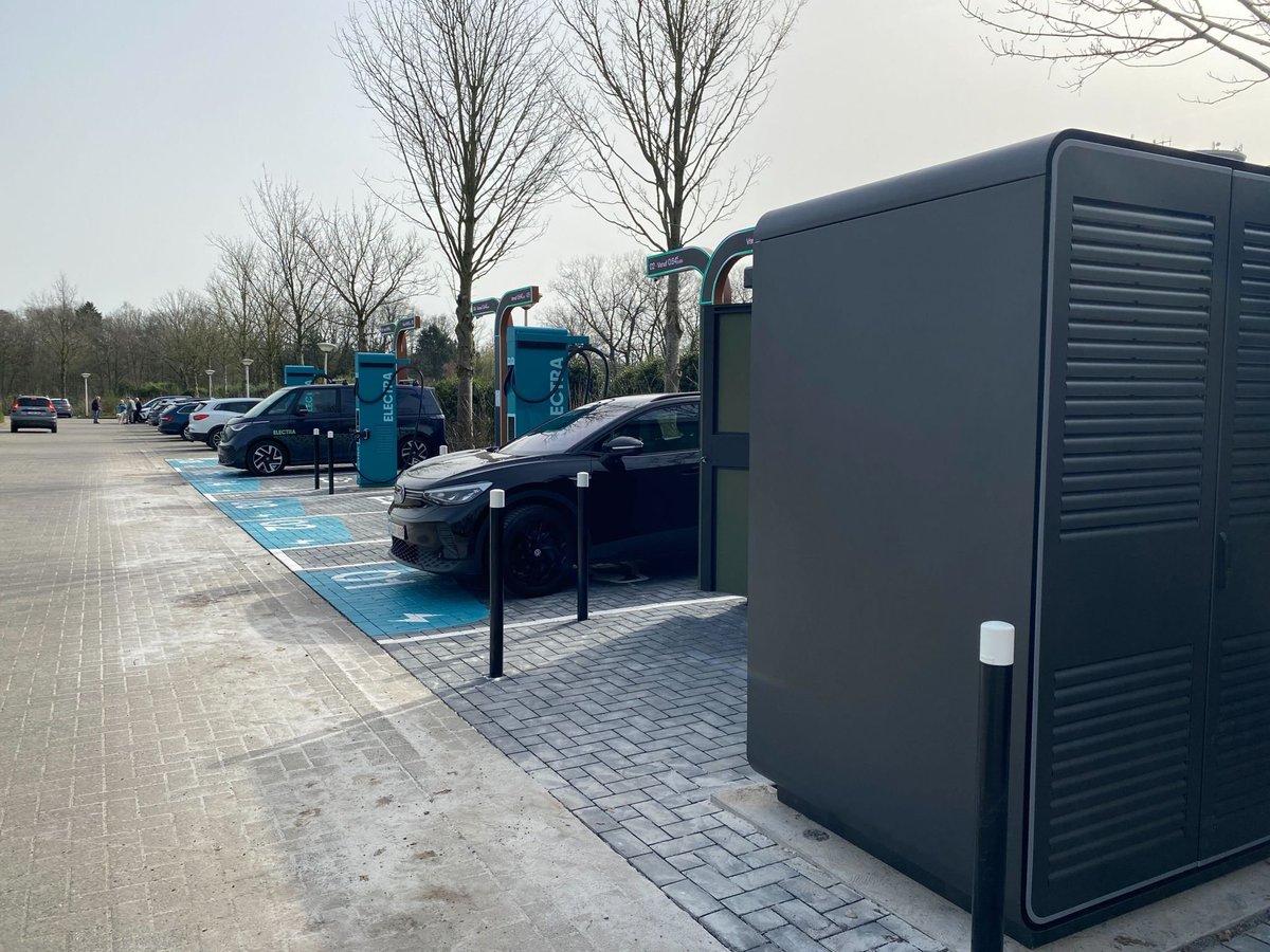 Felix Hamer • electricfelix tweet media