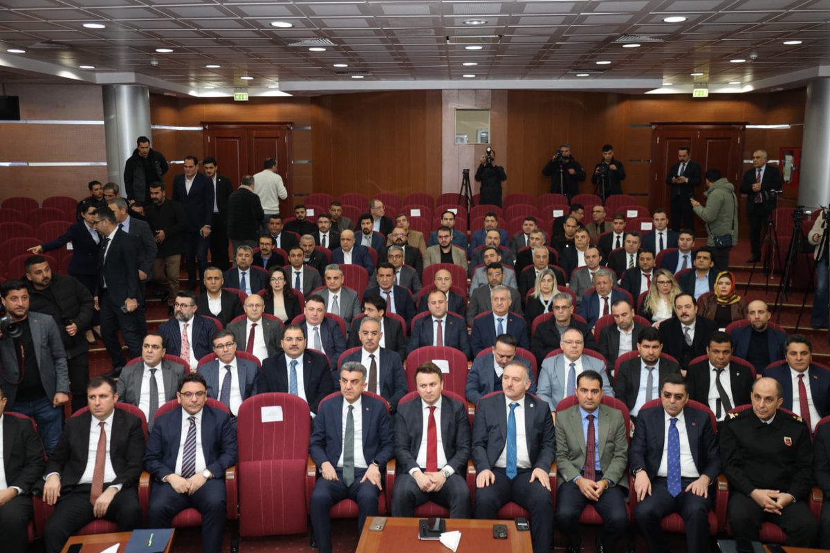 Her Şey Şanlıurfa İçin...

TBMM Başkanvekilimiz Sayın <a href="/bybekirbozdag/">Bekir  Bozdağ</a> başkanlığında Şanlıurfa Valimiz <a href="/hasansildak/">Hasan ŞILDAK</a>, Milletvekillerimiz <a href="/ProfDrDusak/">Prof Dr Abdurrahim Dusak</a>, <a href="/CYAZMAC/">CEVAHİR ASUMAN YAZMACI</a>, Belediye Başkanımız ve ilgili kurumların temsilcileriyle birlikte Şanlıurfa'mızın sağlık alanında gelinen son durumu
