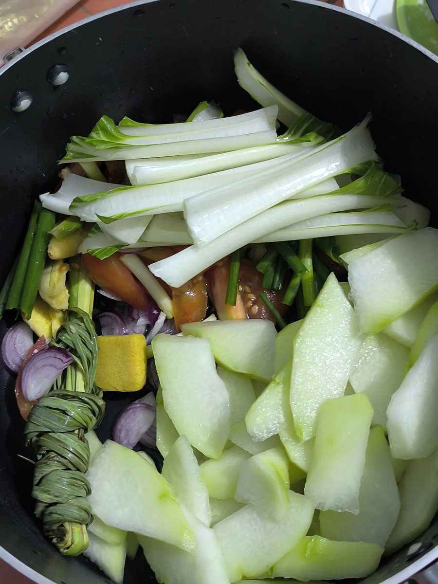 hisatchi tweet media