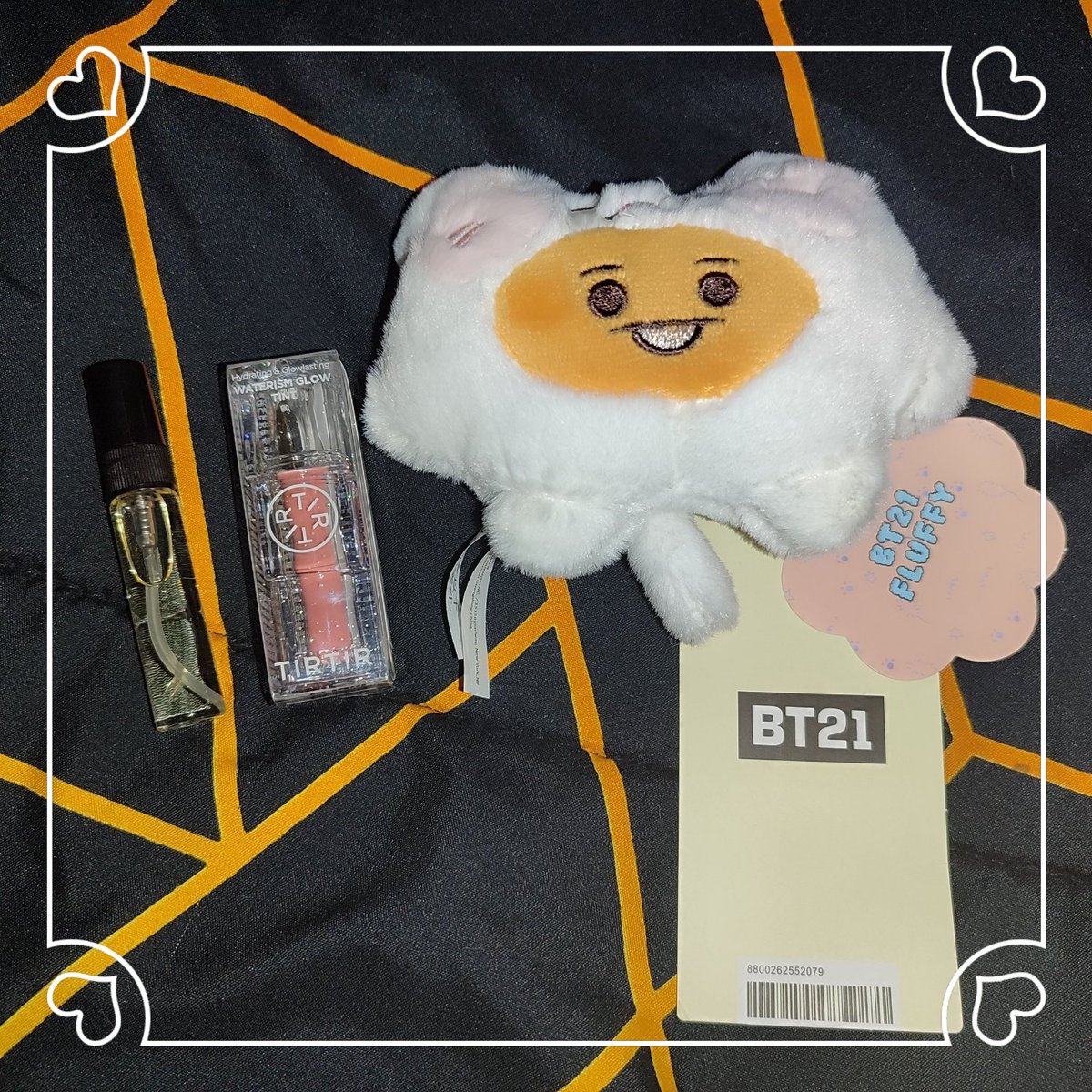 bananaamilkita's tweet photo. Giveaway Special Suga Day 🎂

~ Ikutan streaming party ⬇️
~ Army Only 
~ Ss awal play dan ss statspo 
~ 3 winner doll shoocky, liptint tirtir, parfum igin
~ Rep 
INDOMY SUGA PARTY
HAPPY BIRTHDAY YOONGI
#HappySUGADAY

End : tba https://t.co/VmaEmUvfki