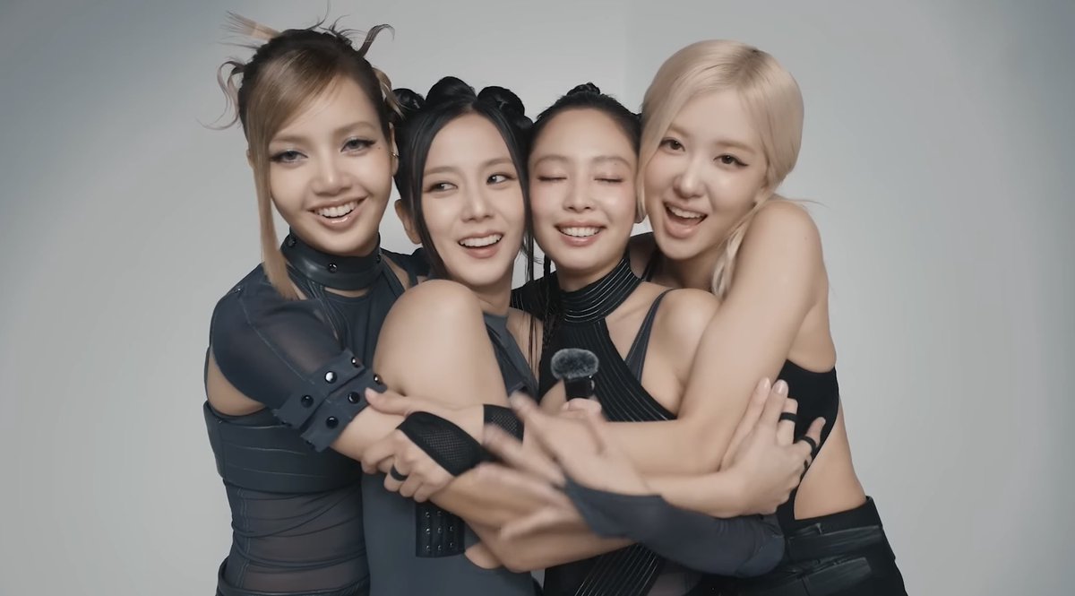 jenlisa feed tweet media