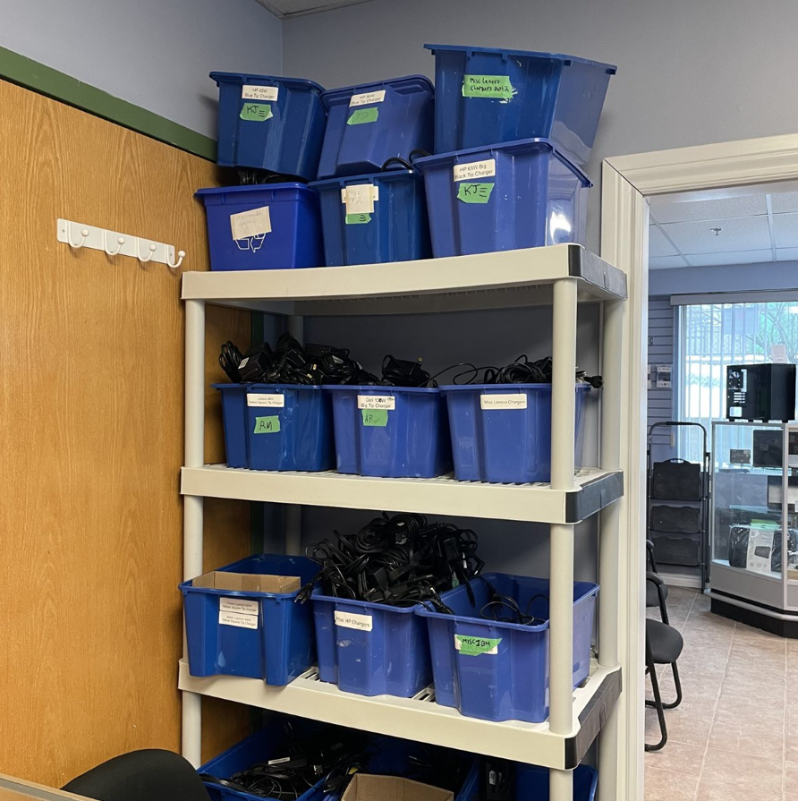 tte_ca's tweet photo. Need another power adapter for your laptop? We may have the make and model you're looking for. Just ask, we can help! 

#TTE #TheTrailingEdge #PowerAdapters #Laptops #YourComputerStore https://t.co/zlxA761UrH