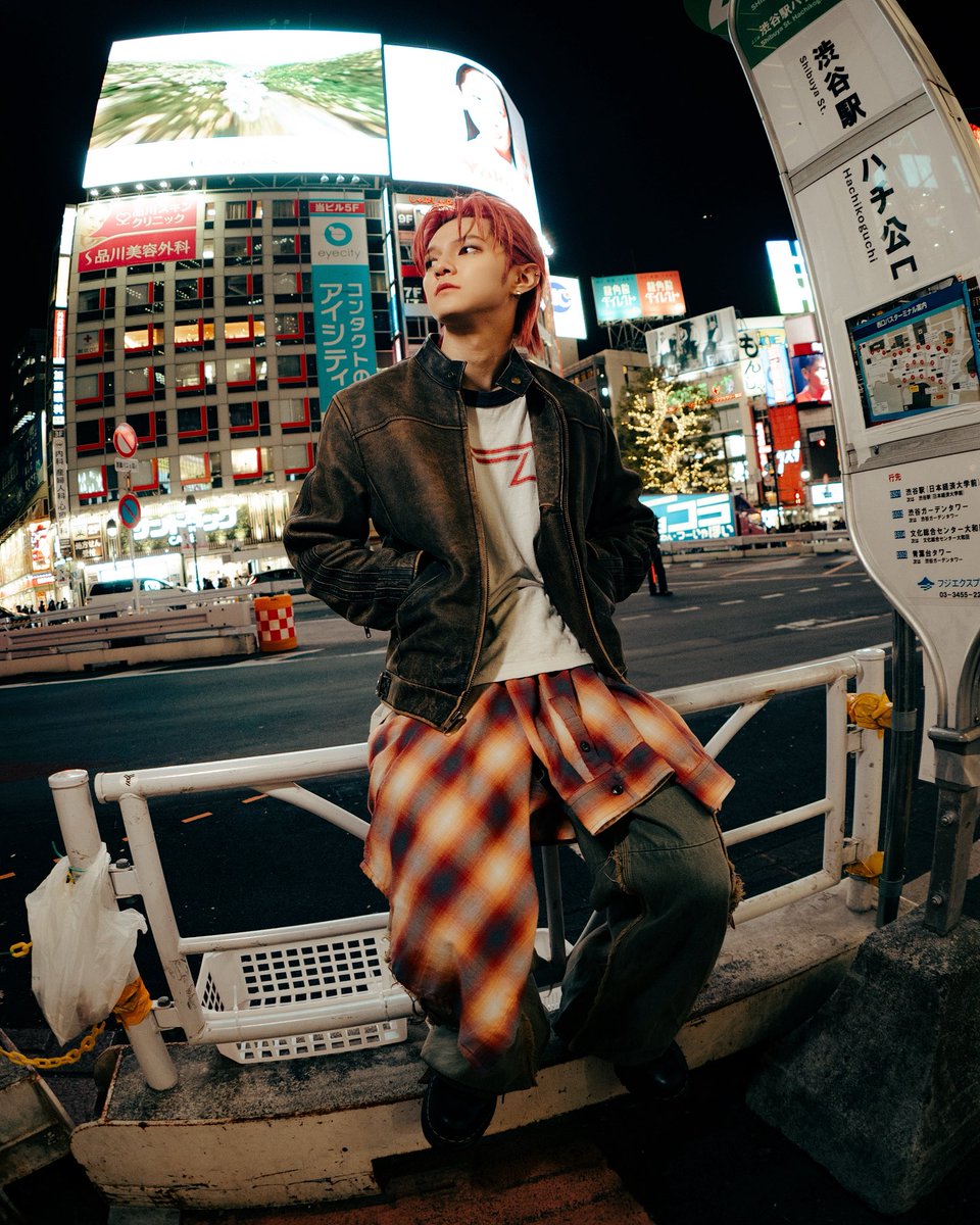 ONE OR EIGHT tweet media