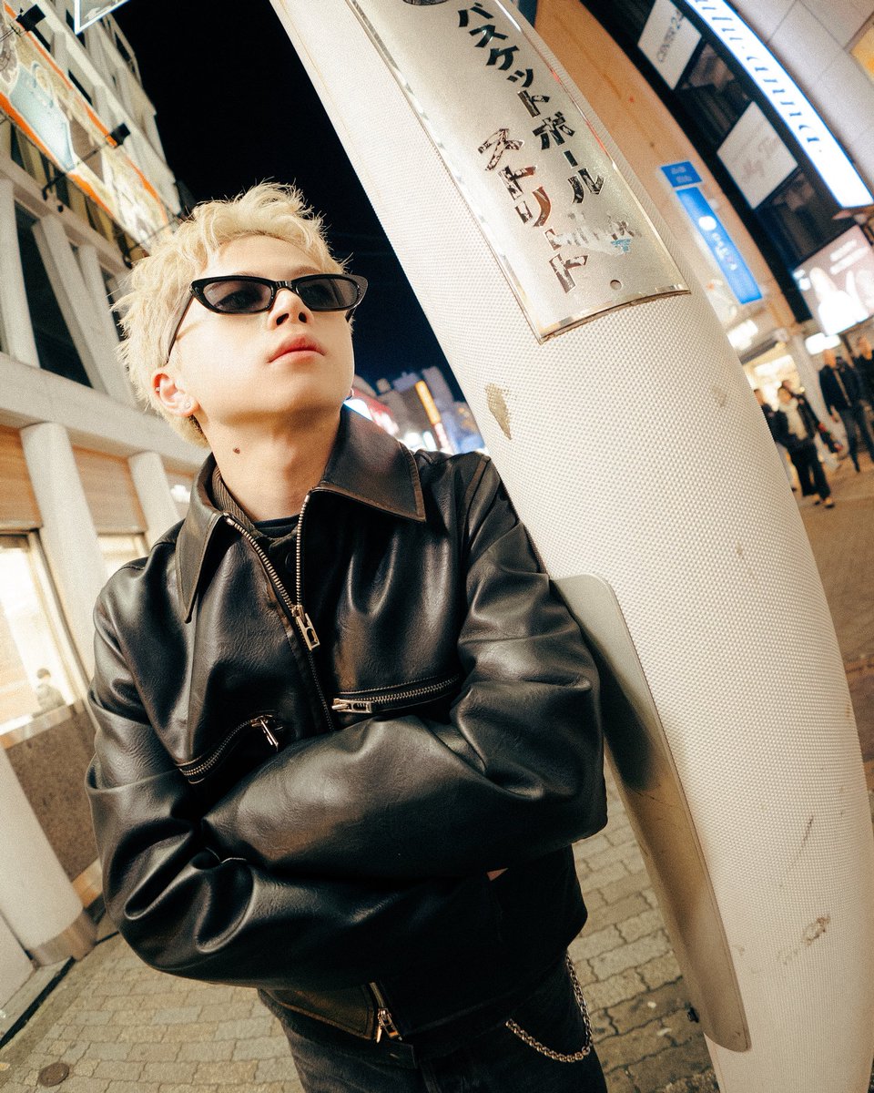 ONE OR EIGHT tweet media