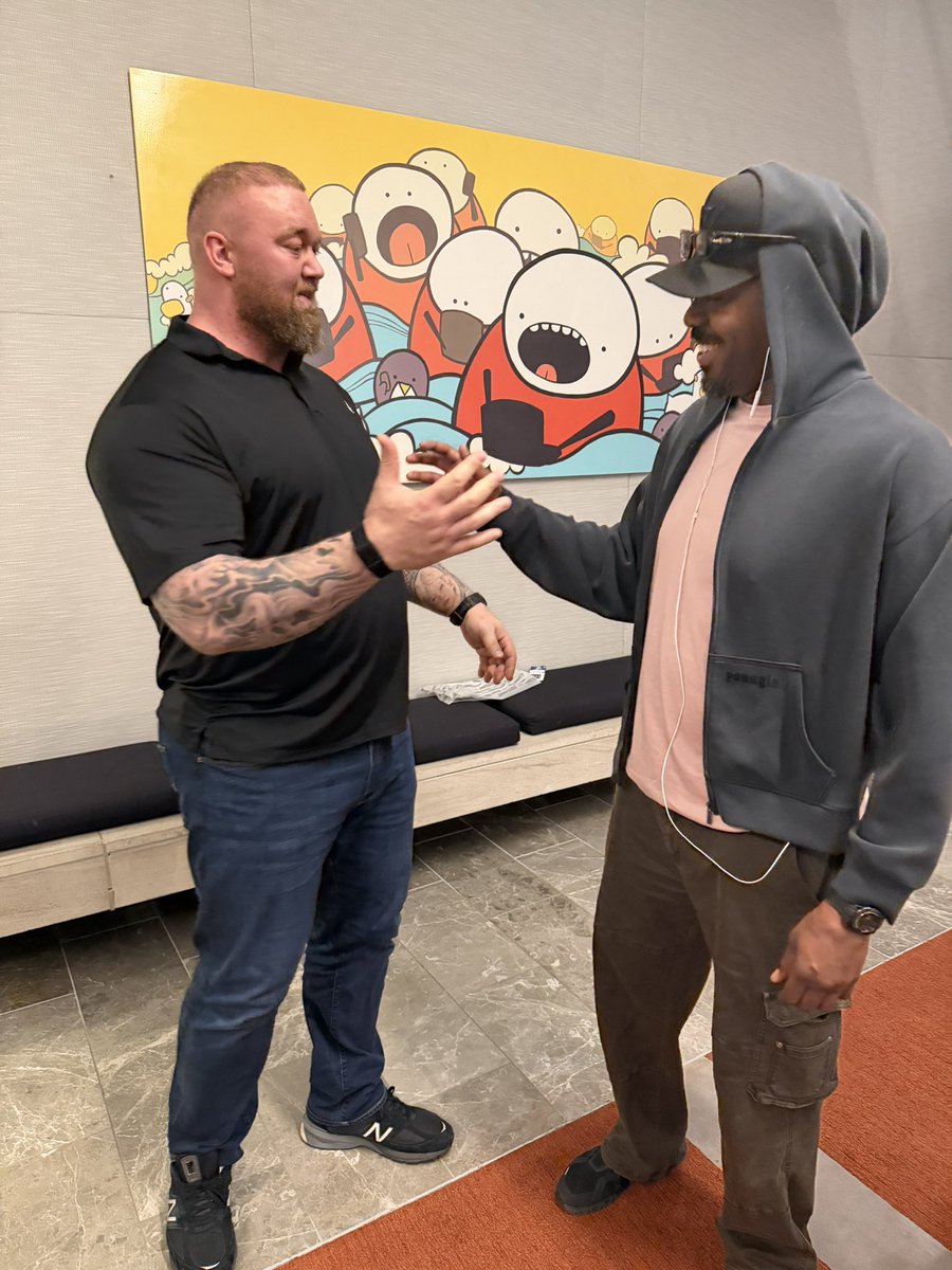 Hafþór J Björnsson tweet media