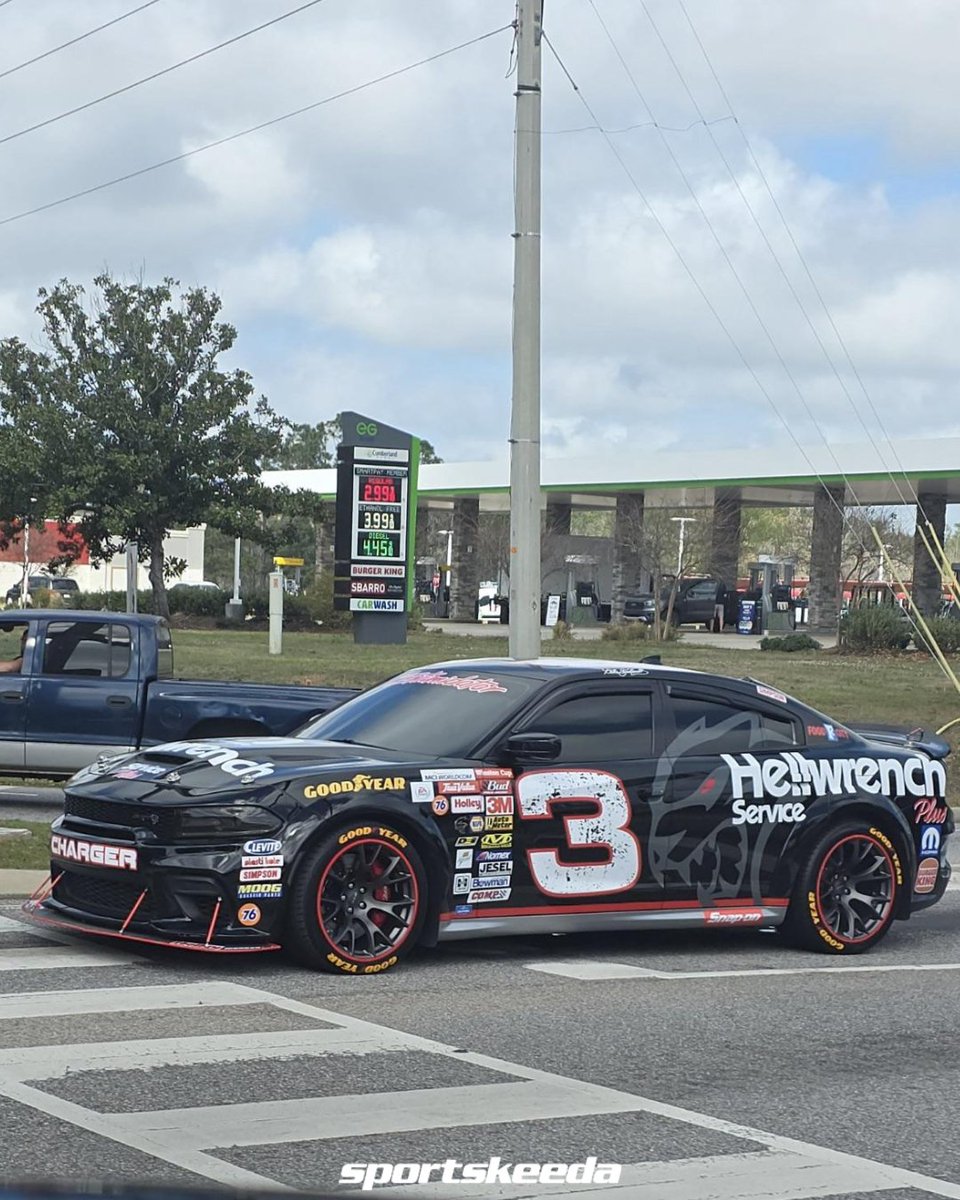 NASCARatSK's tweet photo. Have you ever seen a Dale Earnhardt Hellcat before? 😳

📸: Kurt_Wylde35 / NASCAR https://t.co/vxcHmctOSp