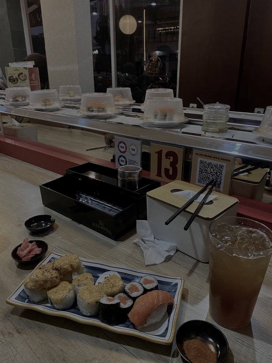 aldiriyaldi04's tweet photo. BM Sushi nya Terpenuhii asik✅ https://t.co/O4jApX38Nd