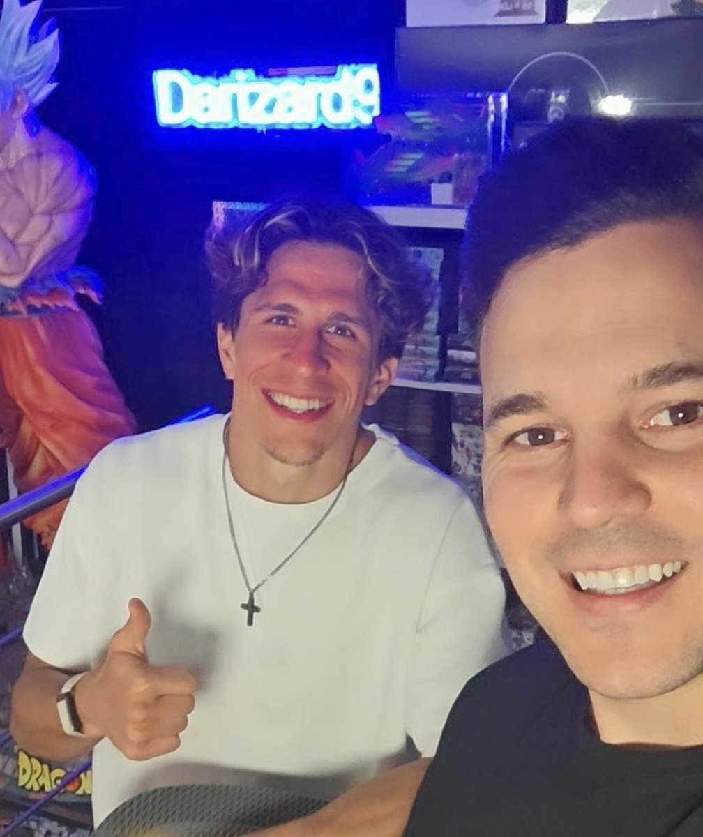 Darizard9 tweet media