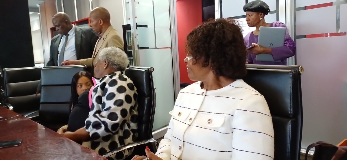 _cosatu's tweet image. #COSATU holds a meeting with the Department of Social Development, with Minister Sisisi  Tolashe and her departmental team at COSATU House, Braamfontein 
#SocialProtection #SocialDevelopment #ClassStruggle #GenderEquality #GenderStruggles