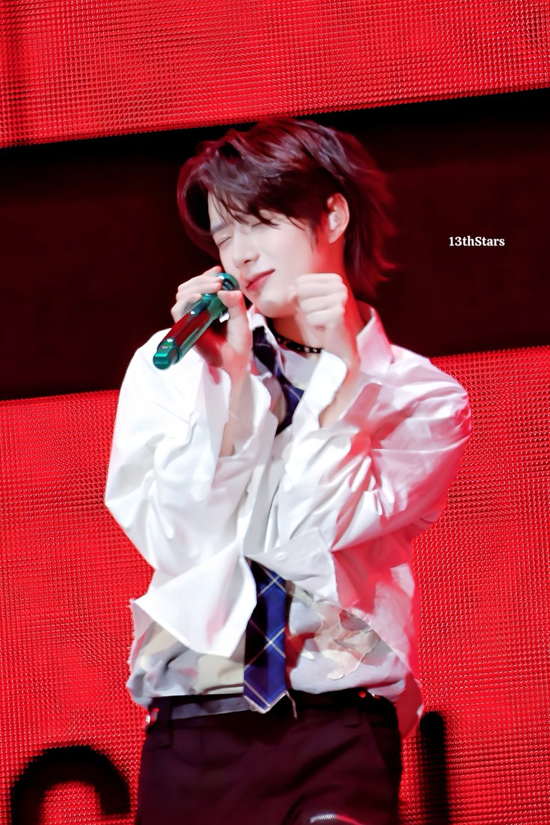 Be my light💫 tweet media