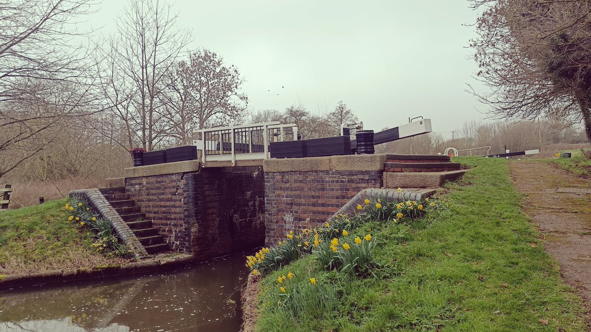 Watford Locks tweet media