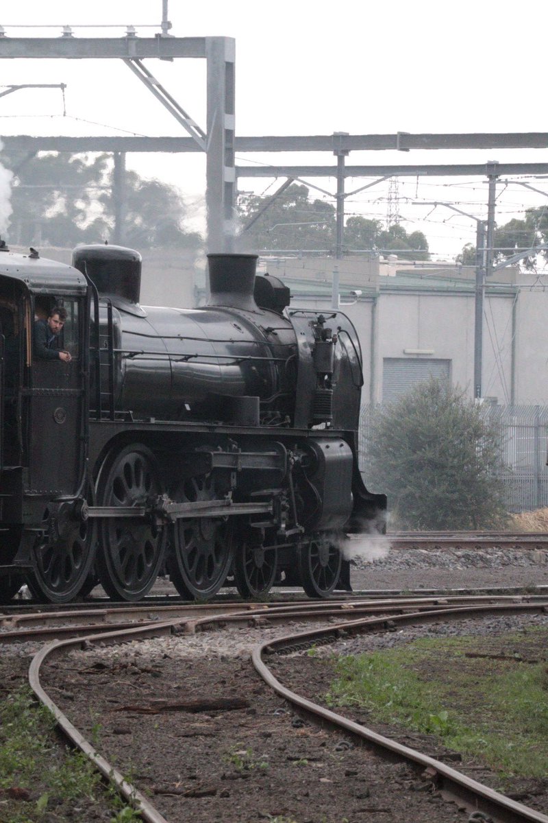 holden050's tweet photo. TRAINS! A very fun Sunday at @SteamrailVic open day during a nice long weekend :D https://t.co/W8war6Oa0E