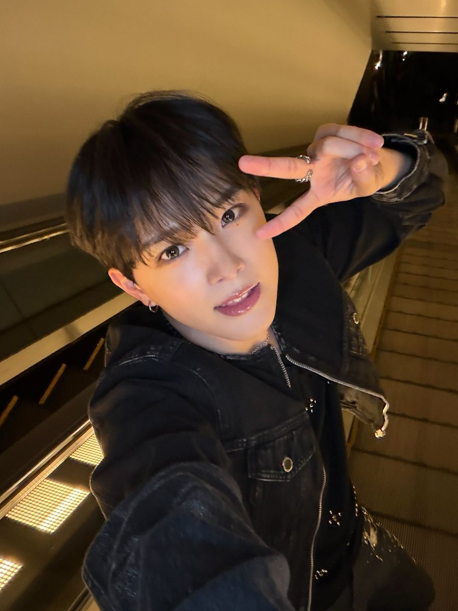 優樹(YUJU)です🐶🩵

2nd Single｢秒で落ちた｣のMVが公開されました🙌
ひとつひとつ拘って撮影しました！
ぜひ感想を教えてください🫶

#秒で落ちた
#aoen #アオエン #優樹 #YUJU