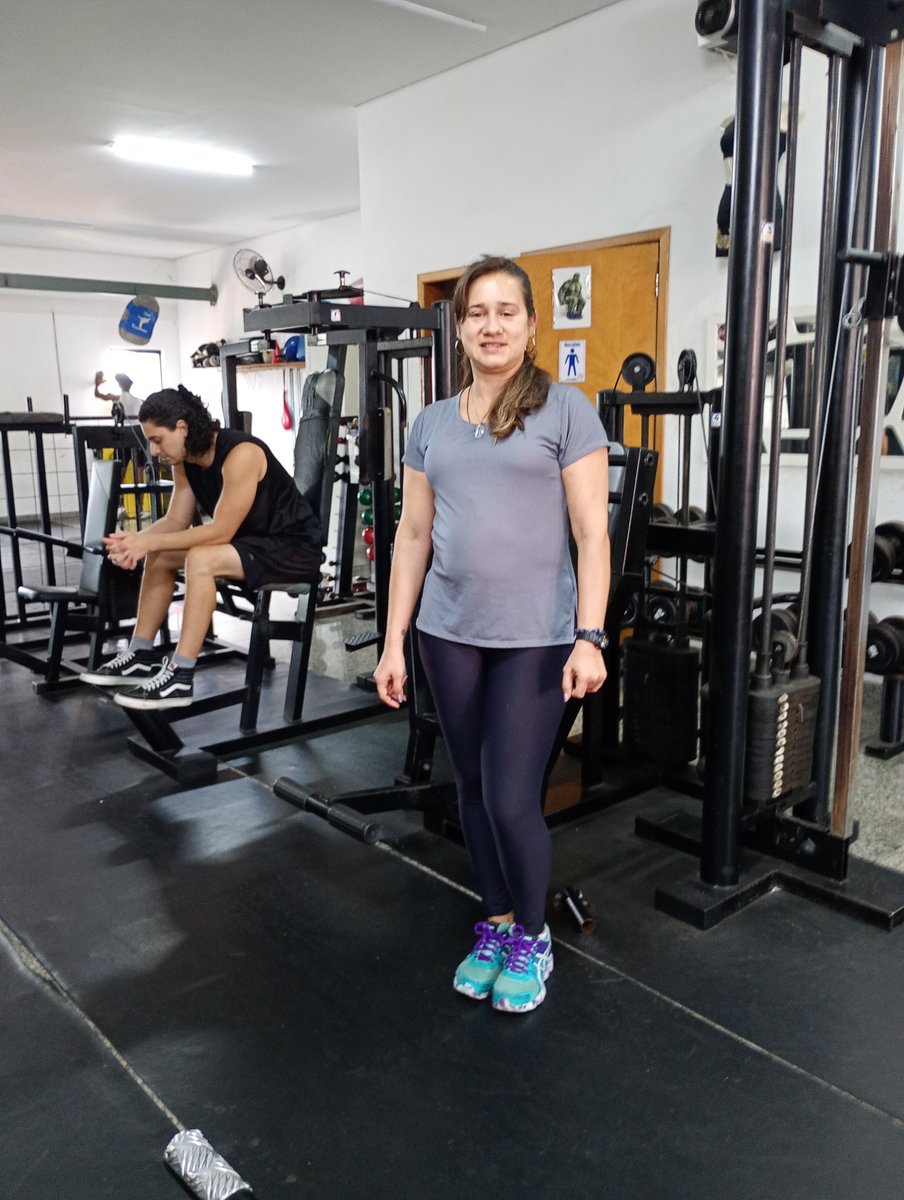 LoretaMarjory's tweet photo. Bora pra mais um treino.
#academiaarenasports
#ferrazdevasconcelos https://t.co/GPbMwvbPm4