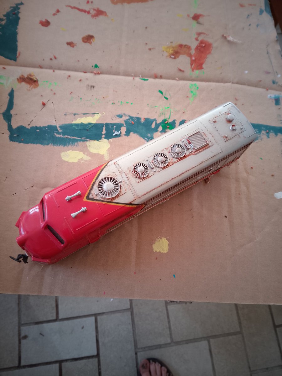 ironfurycologne's tweet image. An Hobby beside the Music Project 
Before and after Acryl Painting 
#DIY #modeltrains #nothrowback