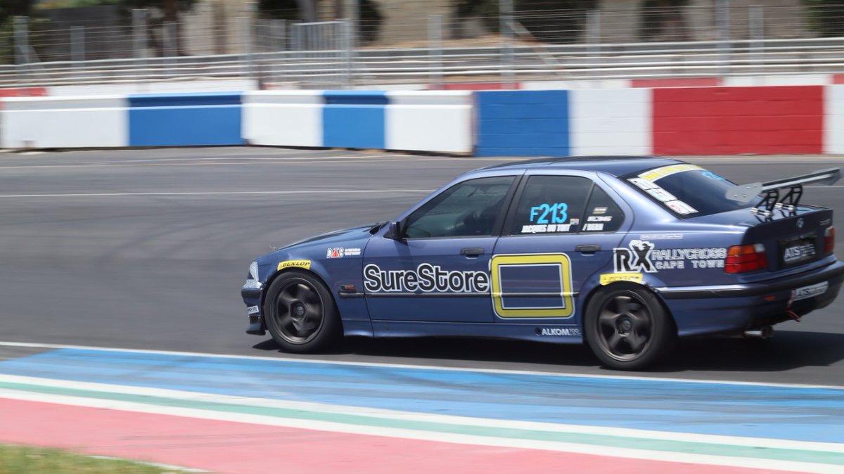 SkippyRS13's tweet photo. Power Series Round 1 - Killarney International Race Track

#racing #bmw #capetown #killarney #racecar https://t.co/q0yDeUDC2F