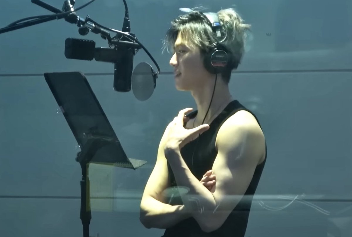 ชอบพี่แจมินกับ tank top ดีเซลตัวนี้มากโคตรหล่อ