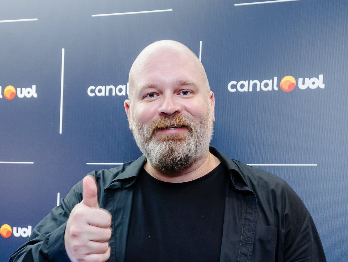 Em choque que o Jonas tem praticamente a mesma idade que o Chico Barney e o Dantinhas.

GENTE, FAÇAM ALGUM TIPO DE EXERCÍCIO #BBB26