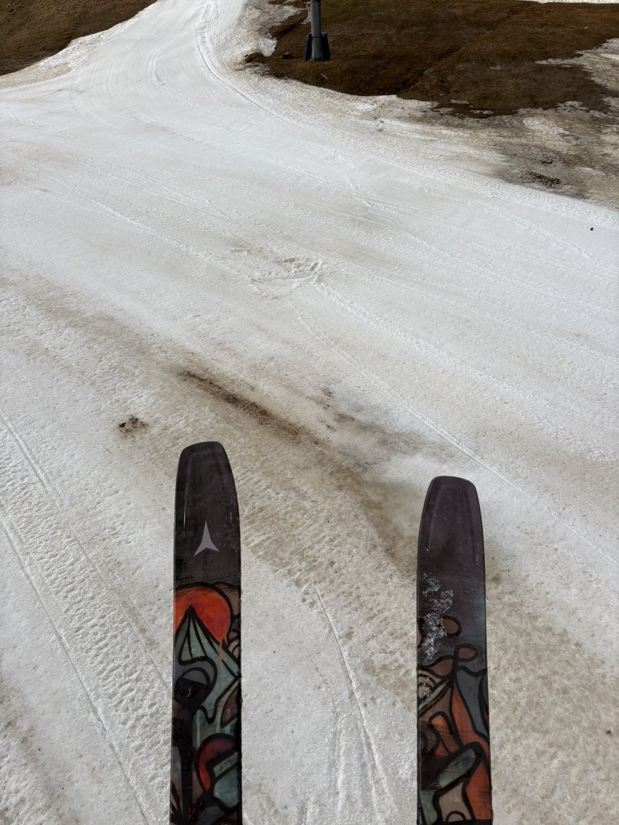 Only a few days left 😢 #skiing #Atomic