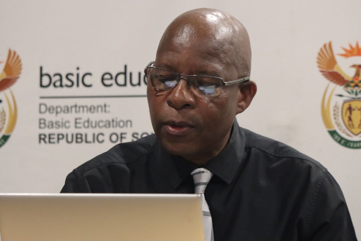 DBE_SA's tweet photo. #WIal| Continuing the discussion on strengthening the education sector, Dr Maphutha from the Department of Higher Education and Training (DHET) delivered a presentation outlining the Department’s role in shaping national policies on teacher development and advancing WIL.
His presentation highlighted key policy recommendations aimed at strengthening the preparation of future educators and ensuring closer alignment between teacher training and the needs of the schooling system. Dr Maphutha outlined the two primary pathways to entering the teaching profession: completing a four-year Bachelor of Education degree, or obtaining a general bachelor’s degree followed by a postgraduate teaching qualification.
He further noted that admission into teacher education programmes requires a National Senior Certificate, and that student teachers may specialise in different teaching phases, including the foundation, intermediate, or senior and further education and training phases.
#TeacherDevelopment #WorkIntegratedLearning #EducationZA #GovZAUpdates