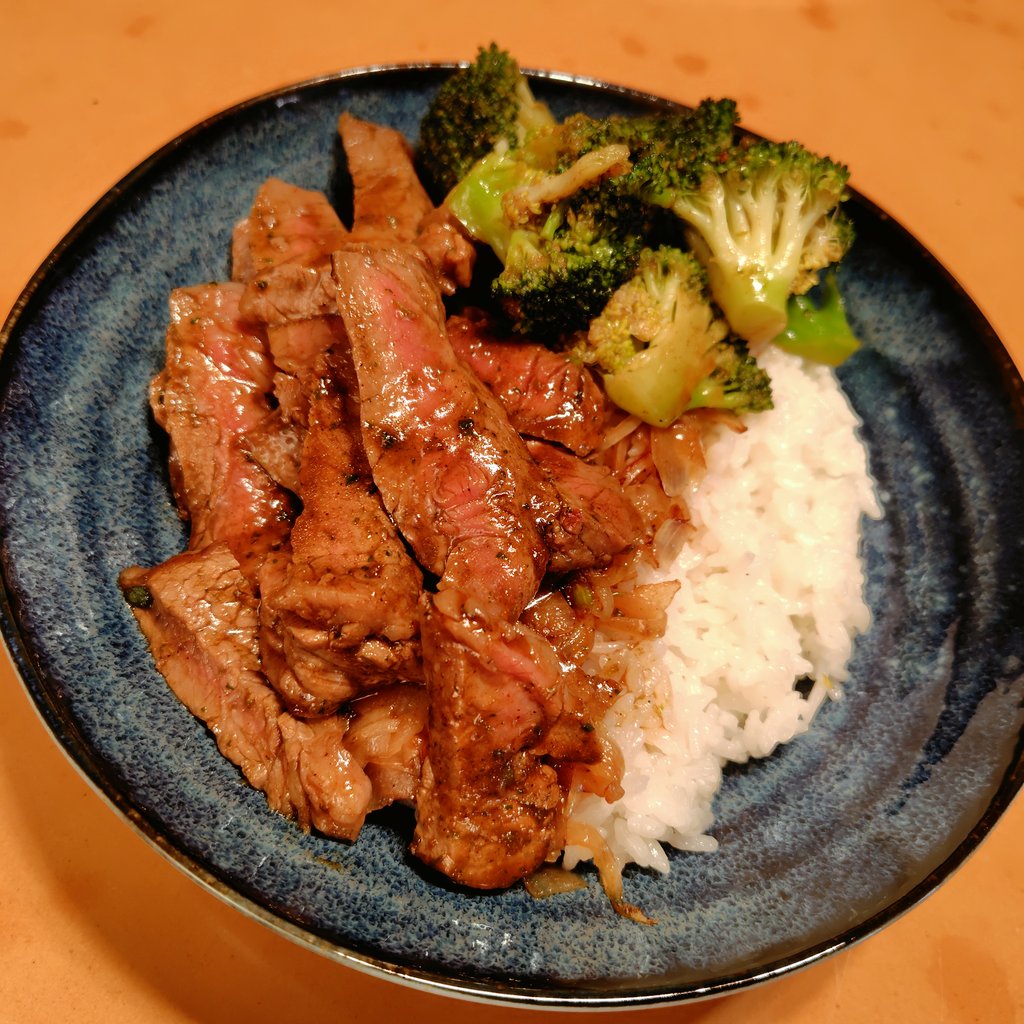 しぃたけ💉×7 tweet media