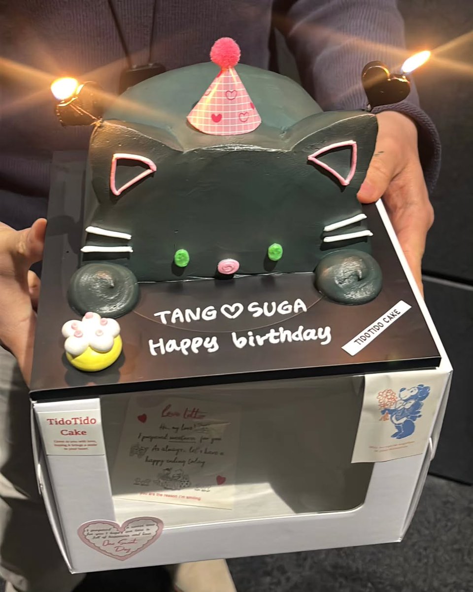 𝖺𝗀𝗎𝗌𝗍𝖽 tweet media