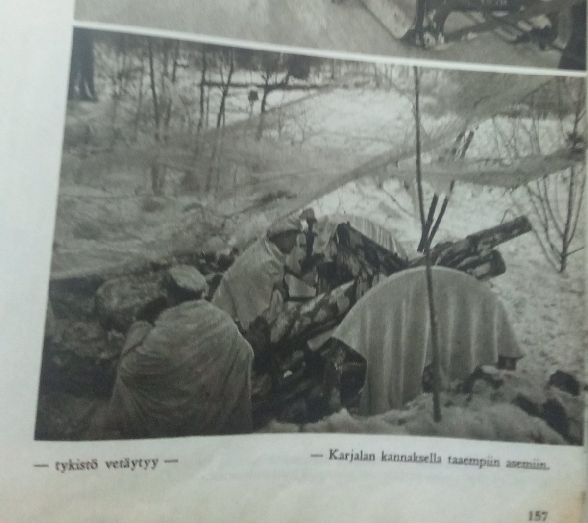 SorvariT's tweet image. Artilleriet har organiserat dragits t bakre ställningar. Artilleri finns o med skjutmetoder o en träffsäkerhet som fienden fruktar men ammunitionen tryter. Påfyllning fr utlandet har dock lovats. Detta vet även sovjets förhandlare.
#Vinterkriget
#Talvisota
#Winterwar
#Winterkrieg