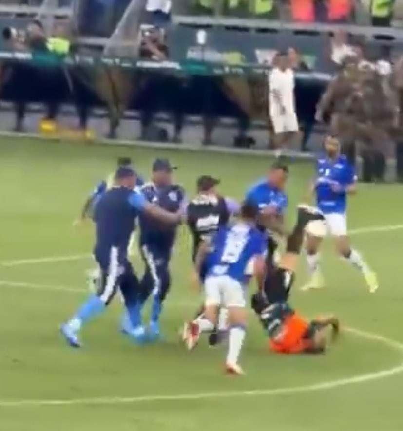 Vitor Souza tweet media